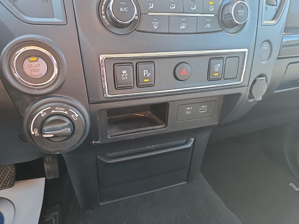 2022 Nissan Titan SV 4x4