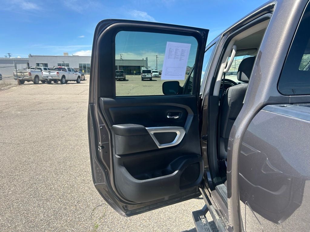 2019 Nissan Titan SV