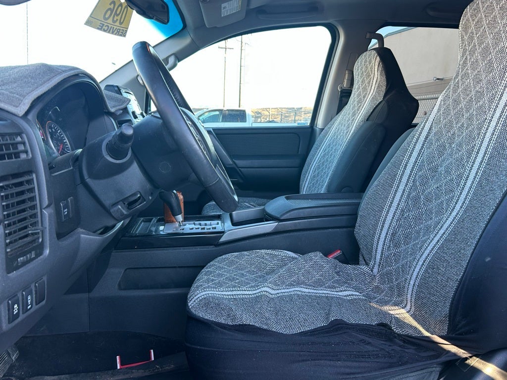 2014 Nissan Titan SV