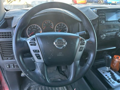 2014 Nissan Titan SV