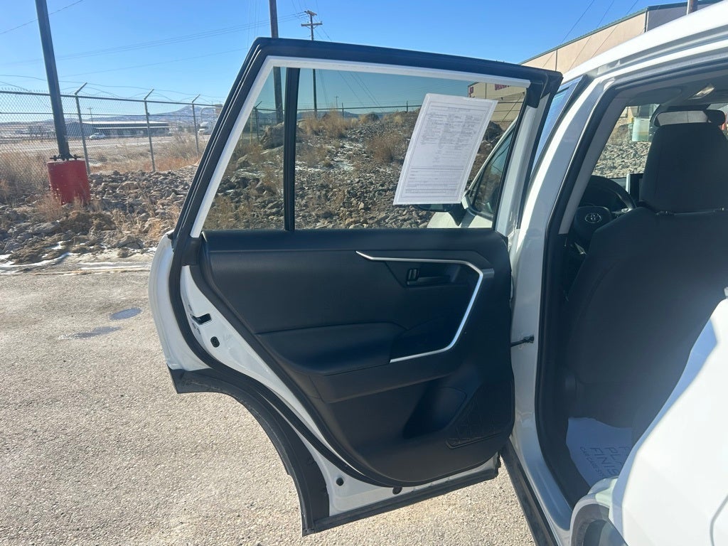 2024 Toyota RAV4 LE AWD