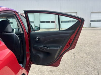 2017 Nissan Versa 1.6 SV