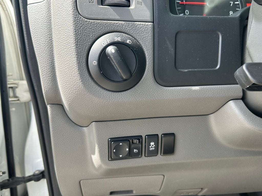 2014 Nissan NV Passenger SV