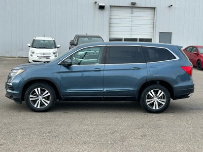 2017 Honda Pilot EX-L w/Rear Entertainment System