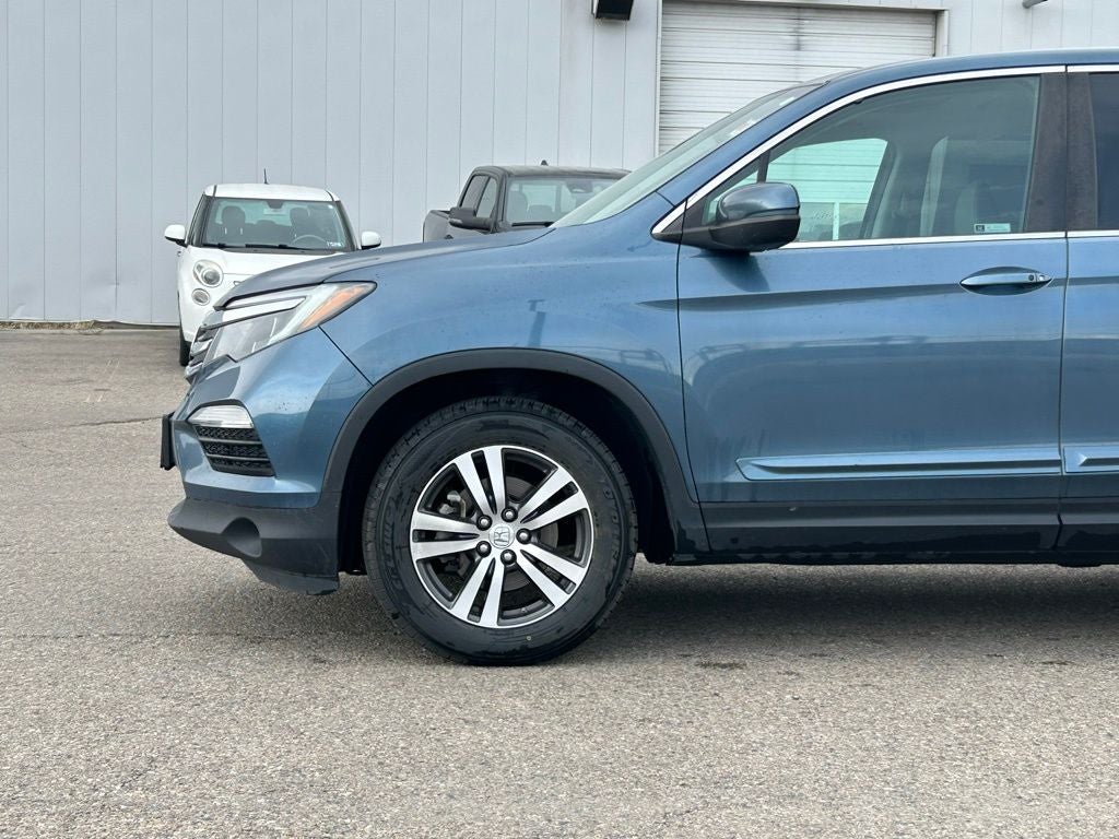 2017 Honda Pilot EX-L w/Rear Entertainment System