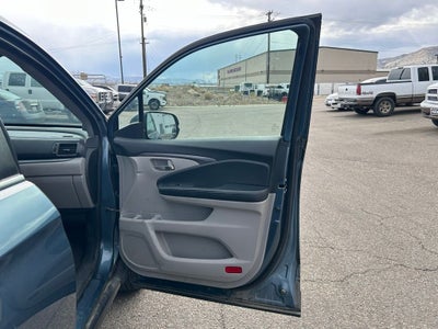 2017 Honda Pilot EX-L w/Rear Entertainment System