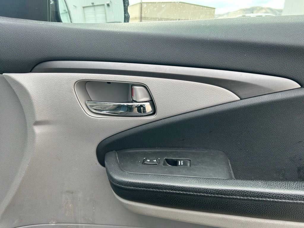 2017 Honda Pilot EX-L w/Rear Entertainment System