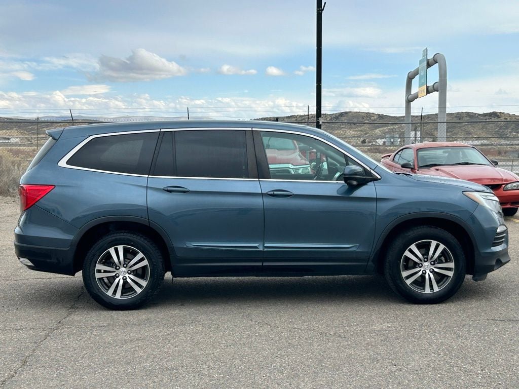 2017 Honda Pilot EX-L w/Rear Entertainment System