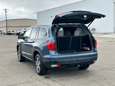 2017 Honda Pilot EX-L w/Rear Entertainment System