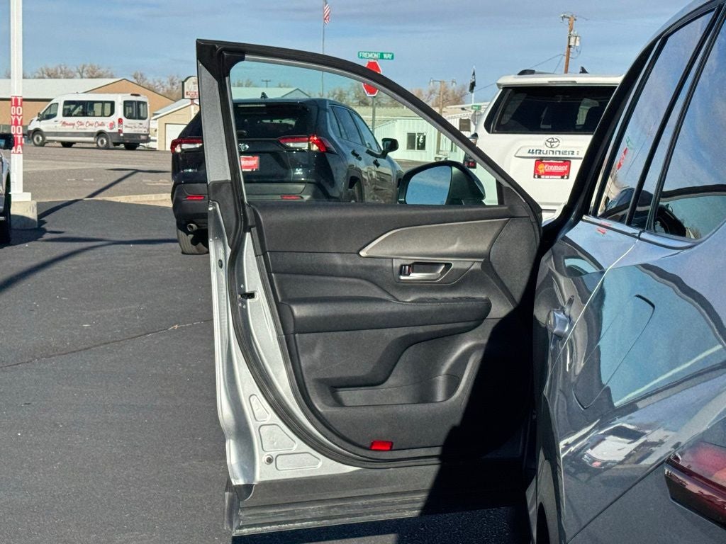 2025 Toyota Grand Highlander XLE AWD