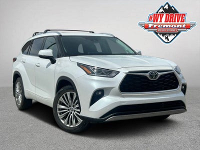 2022 Toyota Highlander Platinum