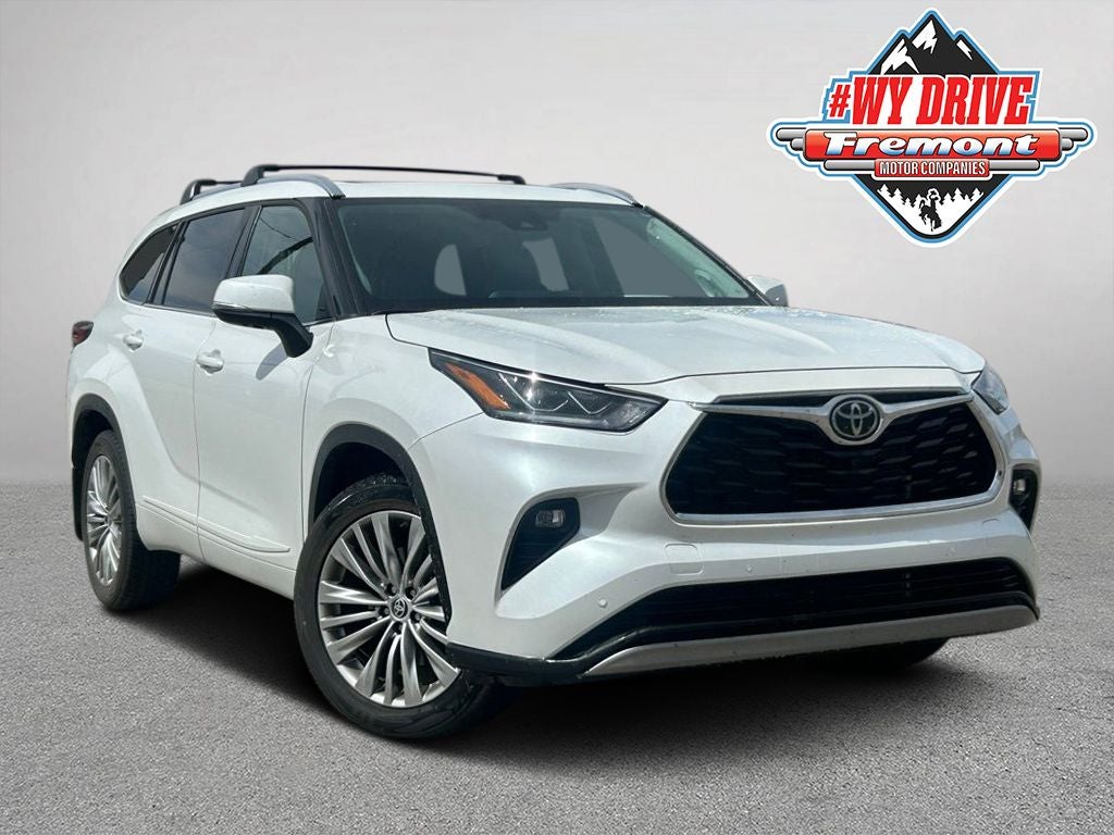 2022 Toyota Highlander Platinum