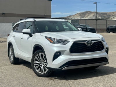 2022 Toyota Highlander Platinum