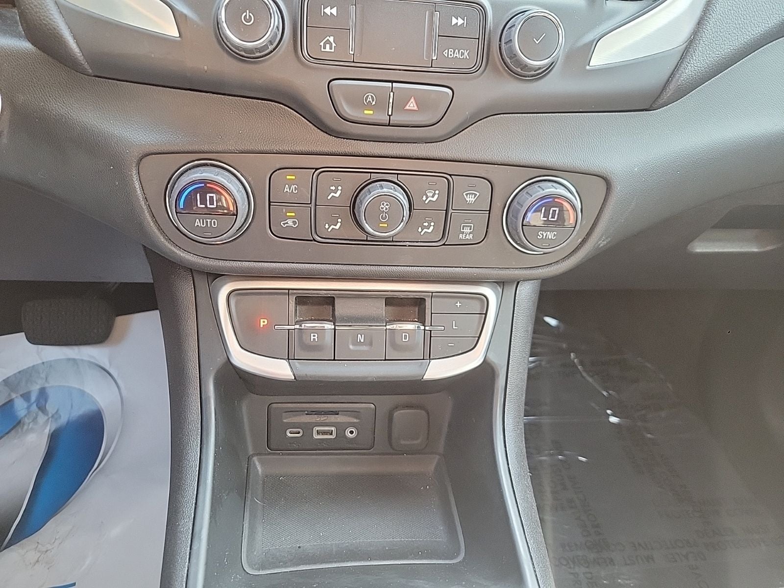 2024 GMC Terrain SLT AWD