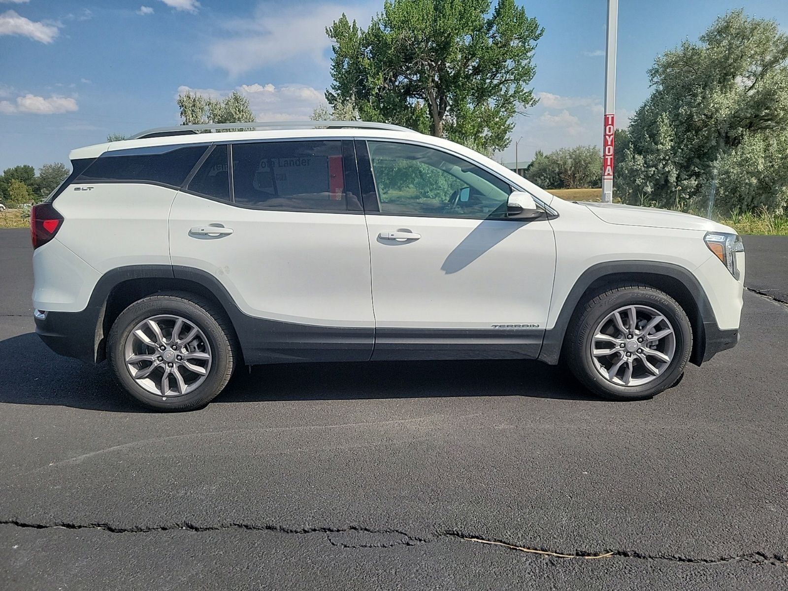 2024 GMC Terrain SLT AWD