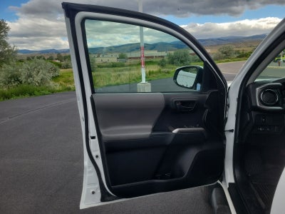 2022 Toyota Tacoma SR5 V6