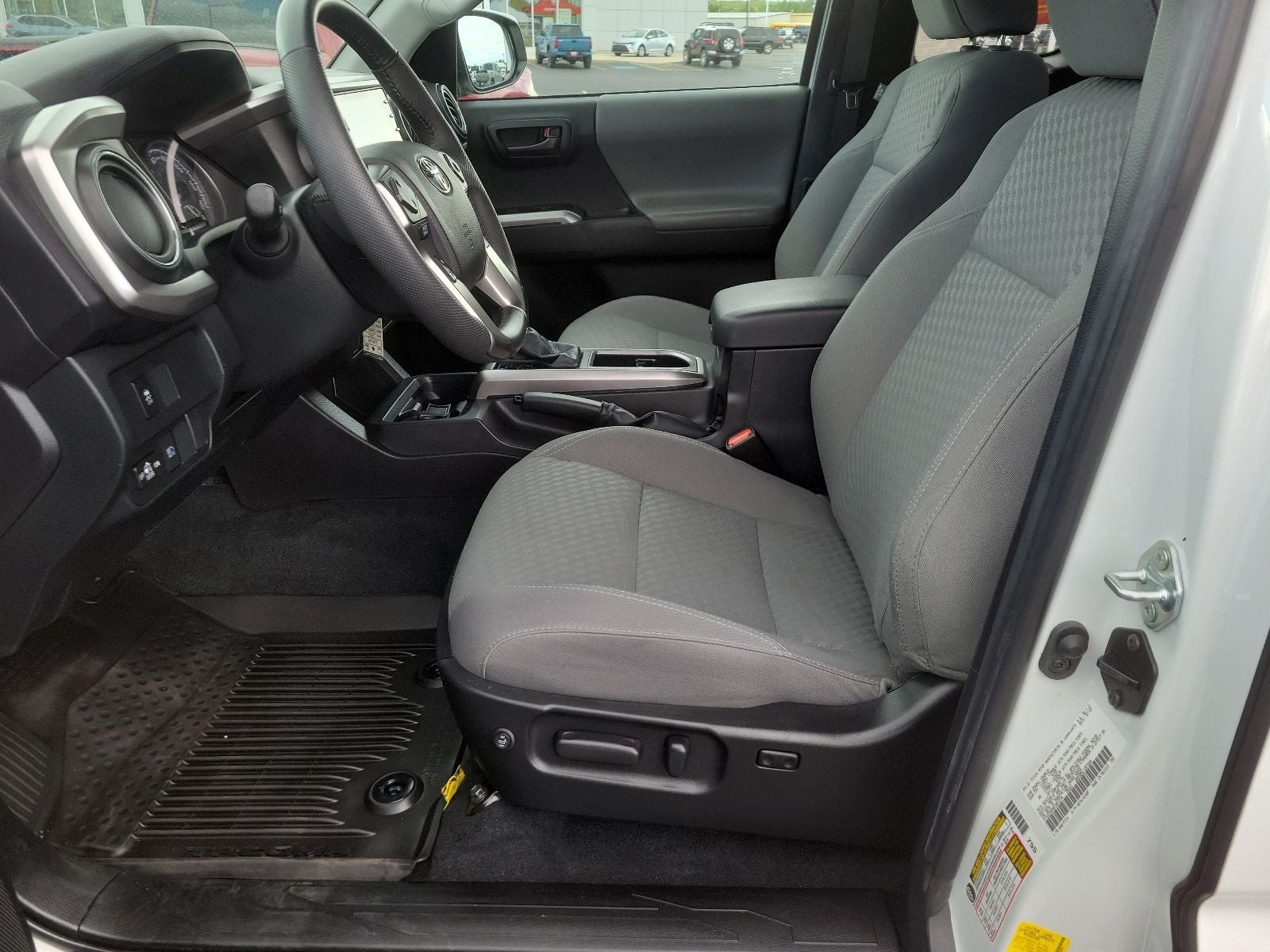 2022 Toyota Tacoma SR5 V6
