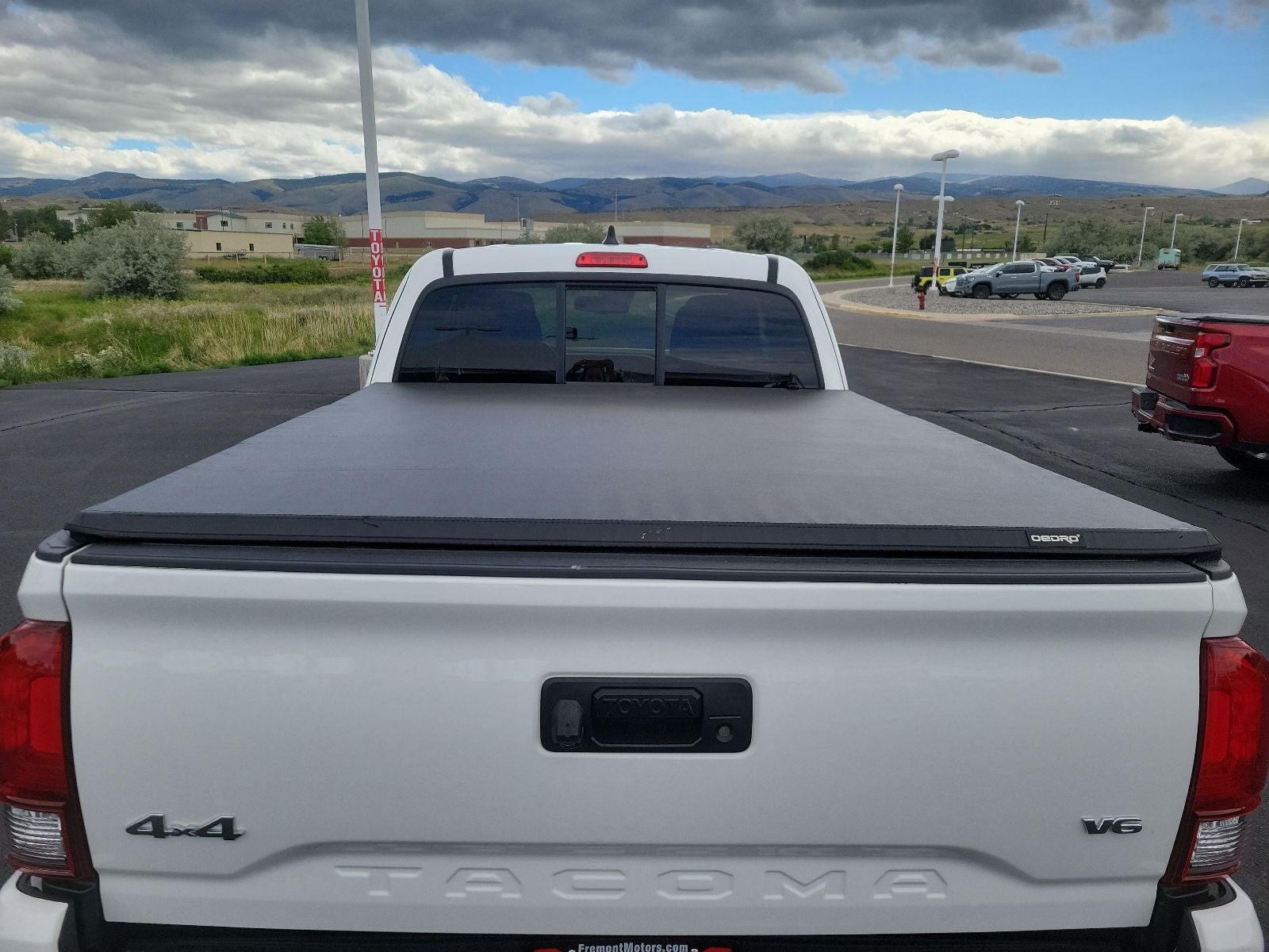 2022 Toyota Tacoma SR5 V6