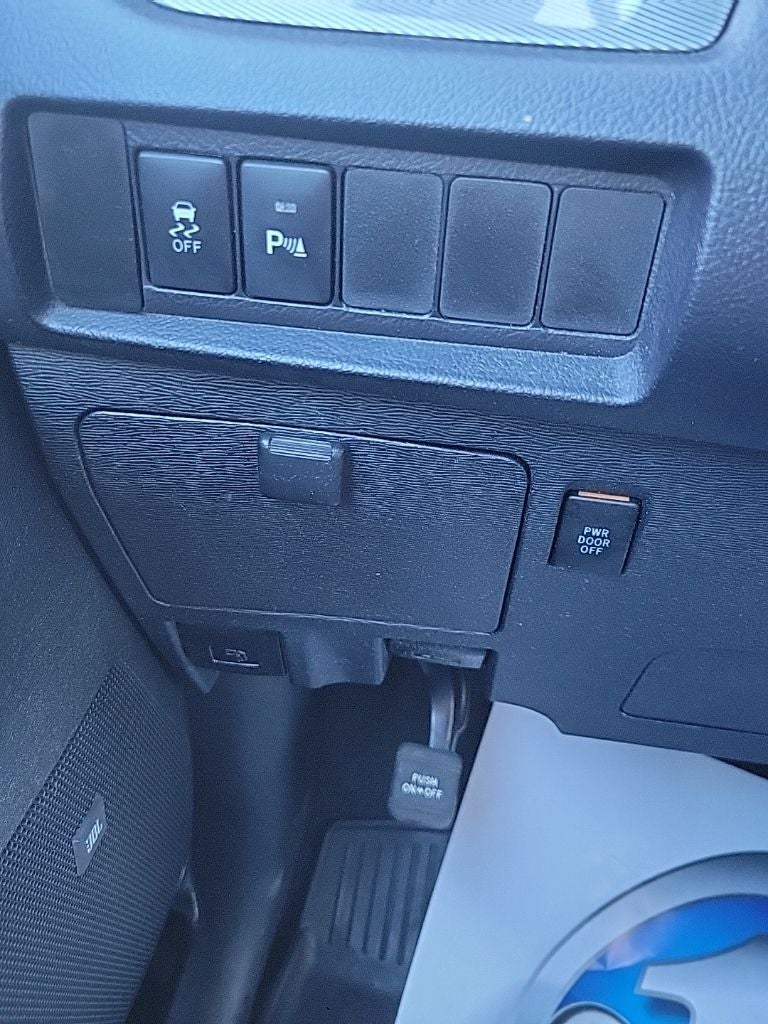 2020 Toyota Sienna SE 7 Passenger