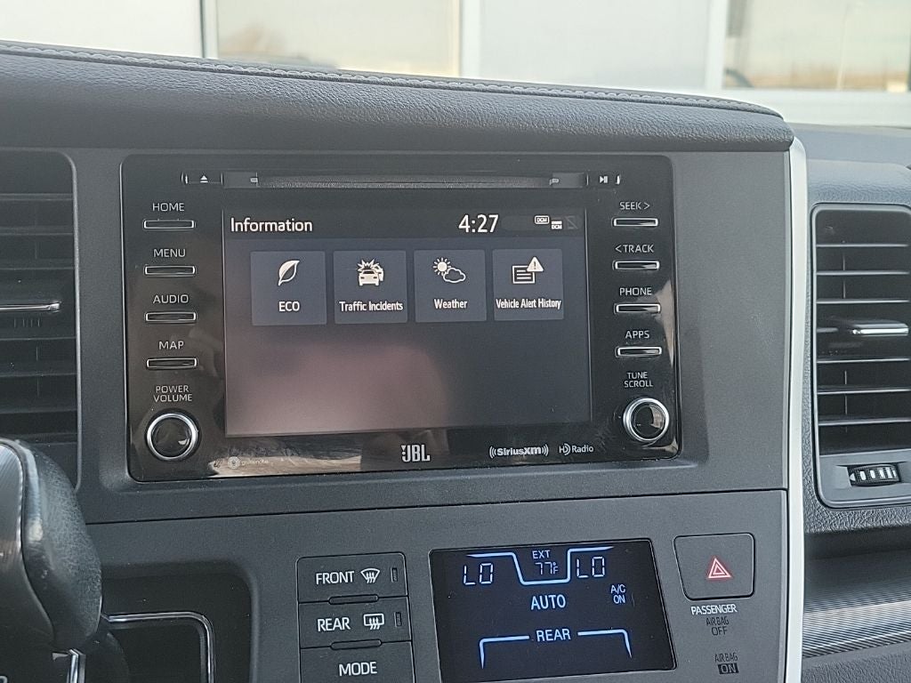 2020 Toyota Sienna SE 7 Passenger