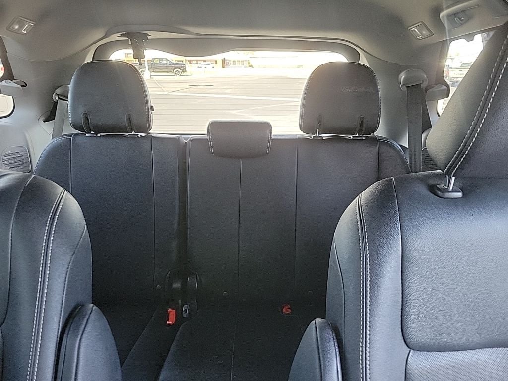 2020 Toyota Sienna SE 7 Passenger