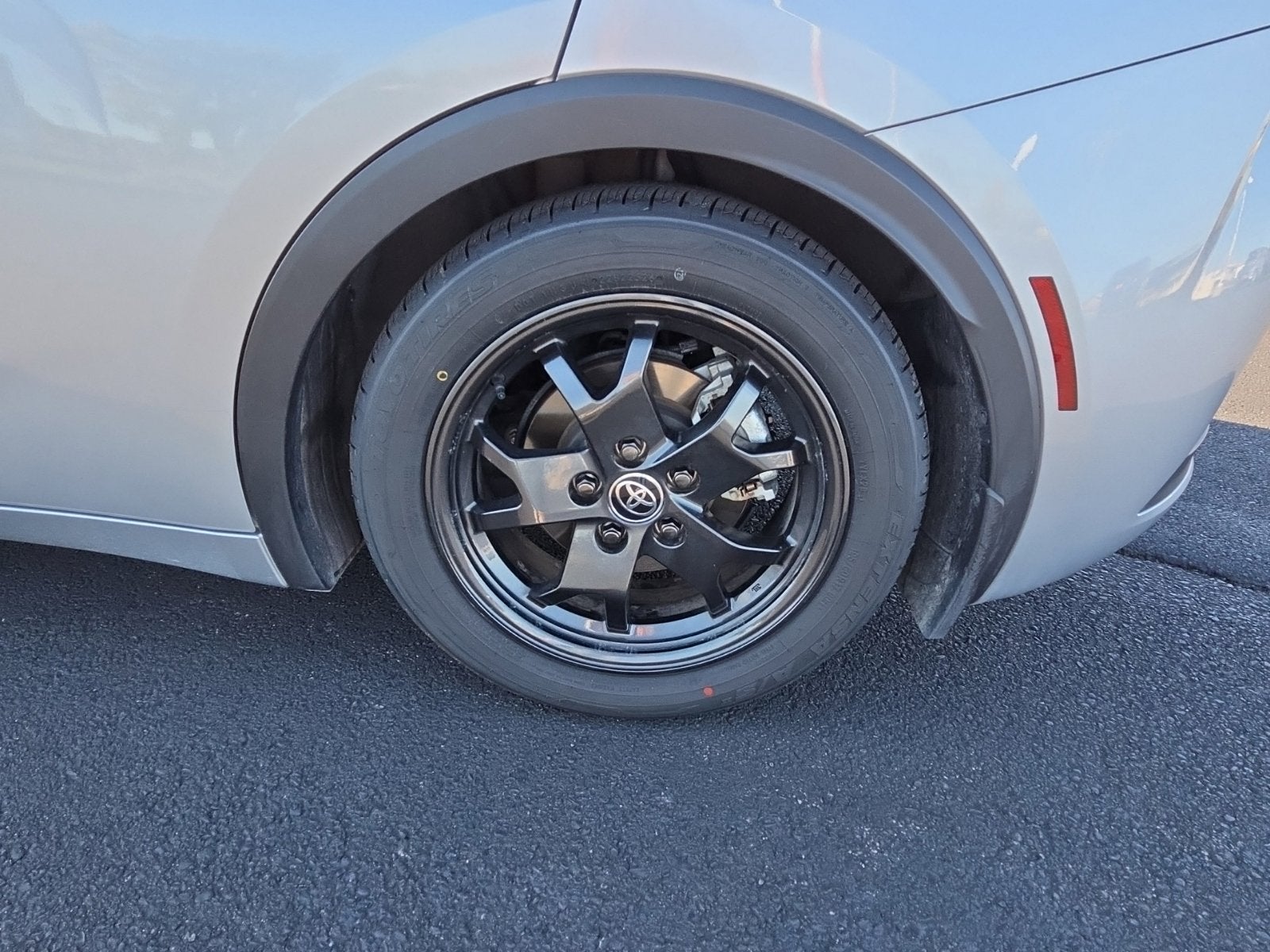 2024 Toyota Prius LE