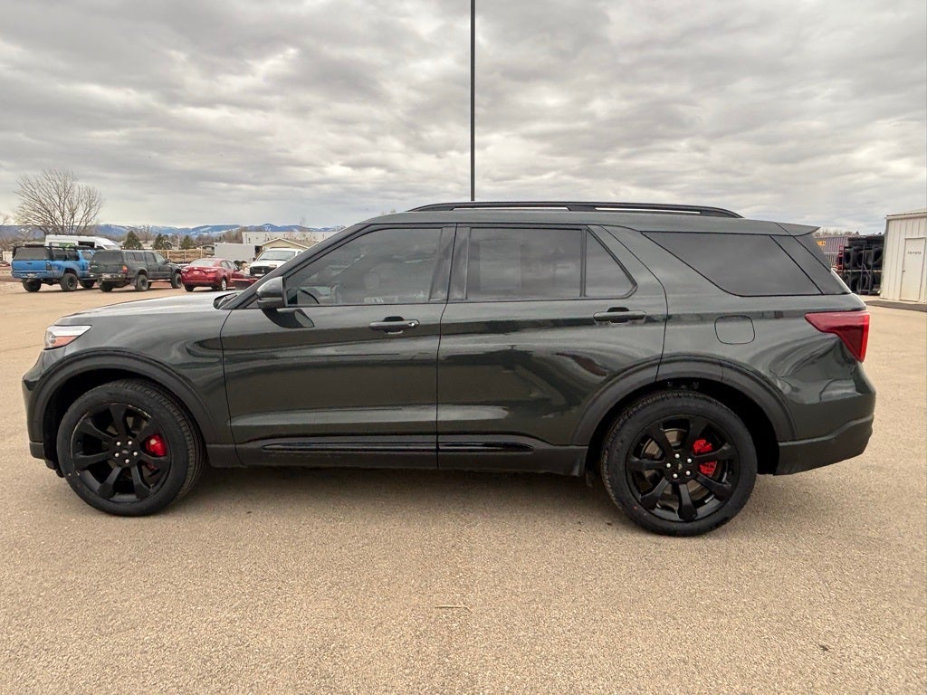 2022 Ford Explorer ST