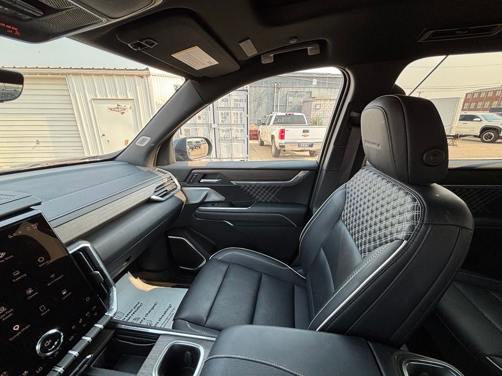 2024 GMC Acadia Denali