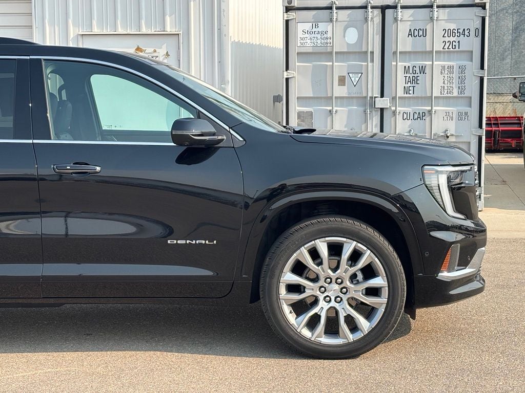 2024 GMC Acadia Denali