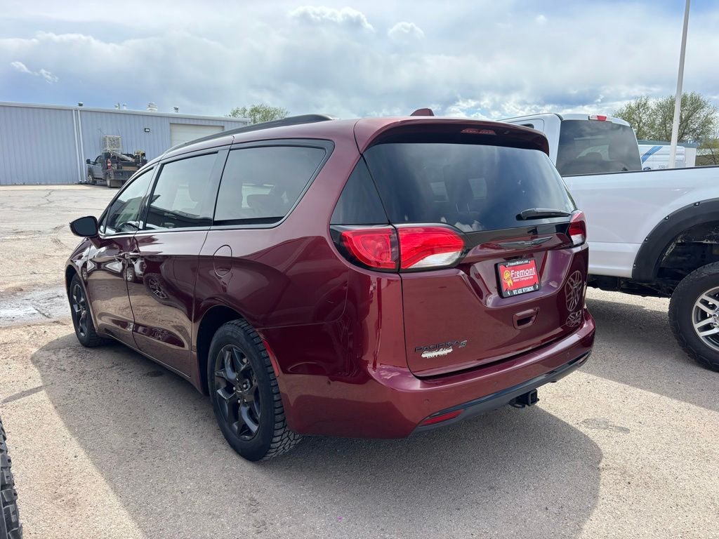 2020 Chrysler Pacifica Touring L
