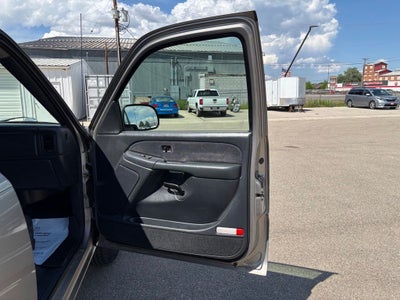2000 Chevrolet Silverado 1500 LS
