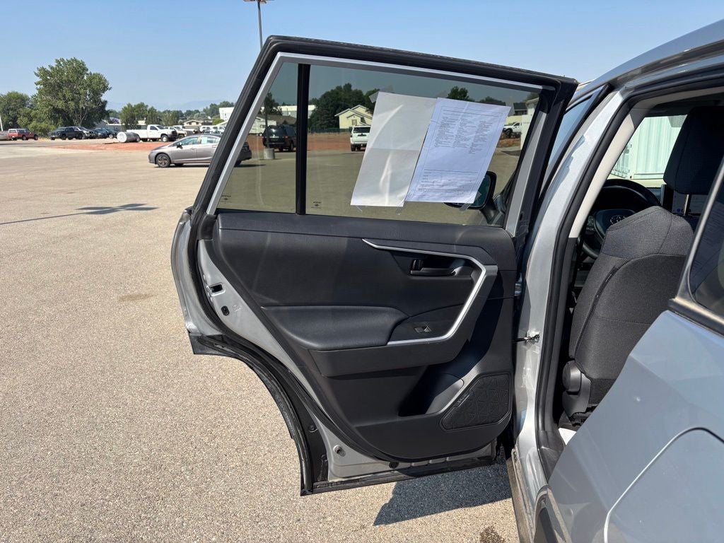 2024 Toyota RAV4 LE