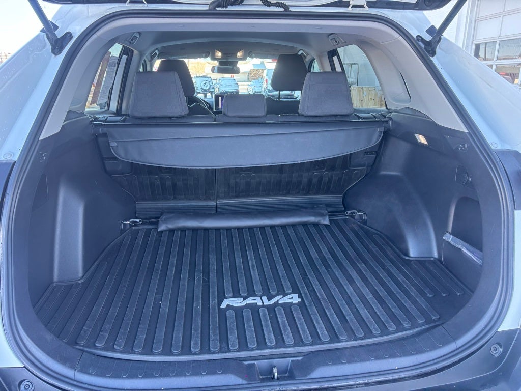 2023 Toyota RAV4 XLE AWD