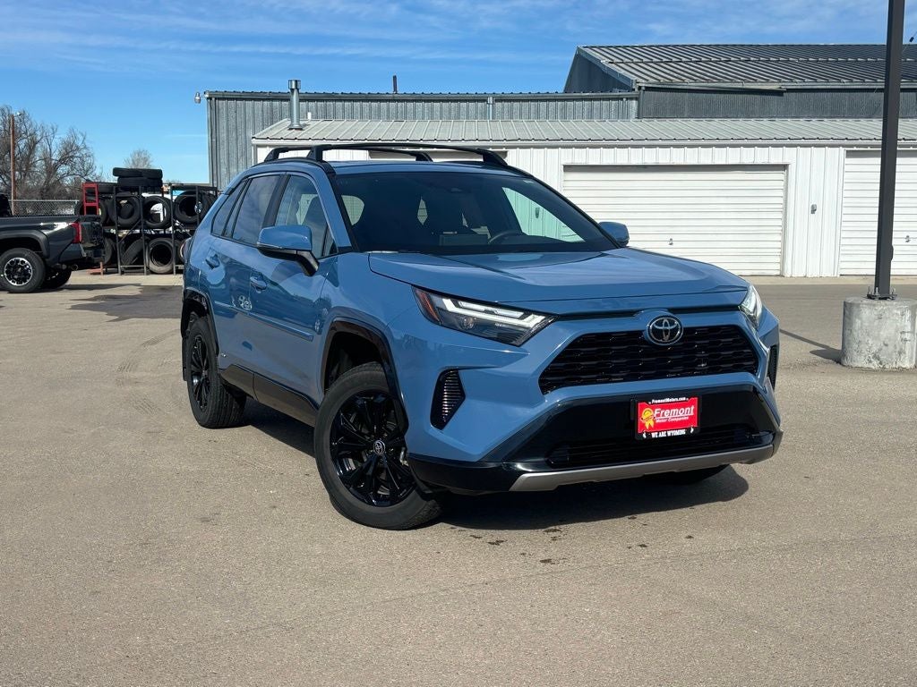2025 Toyota RAV4 Hybrid SE