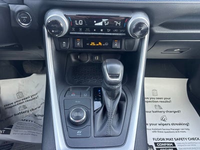 2025 Toyota RAV4 Hybrid SE