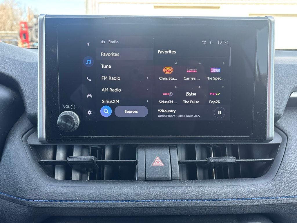 2025 Toyota RAV4 Hybrid SE