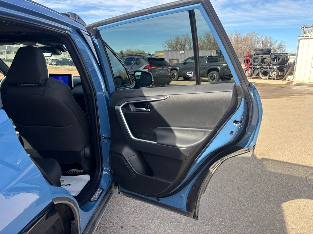 2025 Toyota RAV4 Hybrid SE