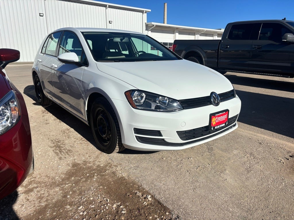 2016 Volkswagen Golf TSI S 4-Door
