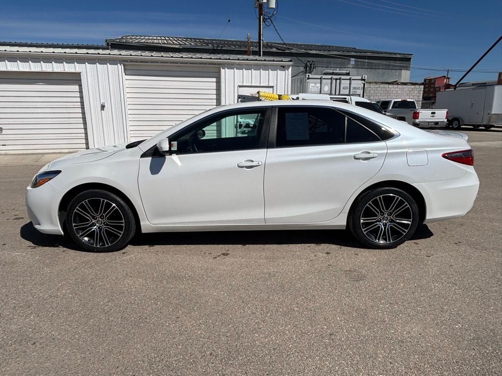 2016 Toyota Camry SE