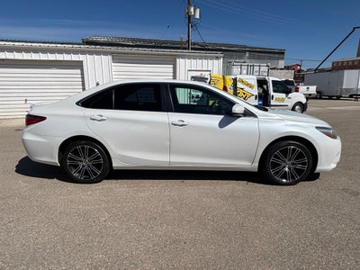 2016 Toyota Camry SE