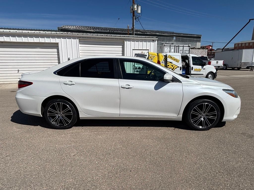 2016 Toyota Camry SE