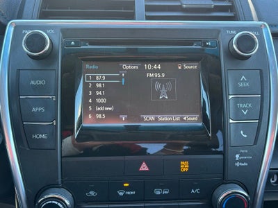 2016 Toyota Camry SE