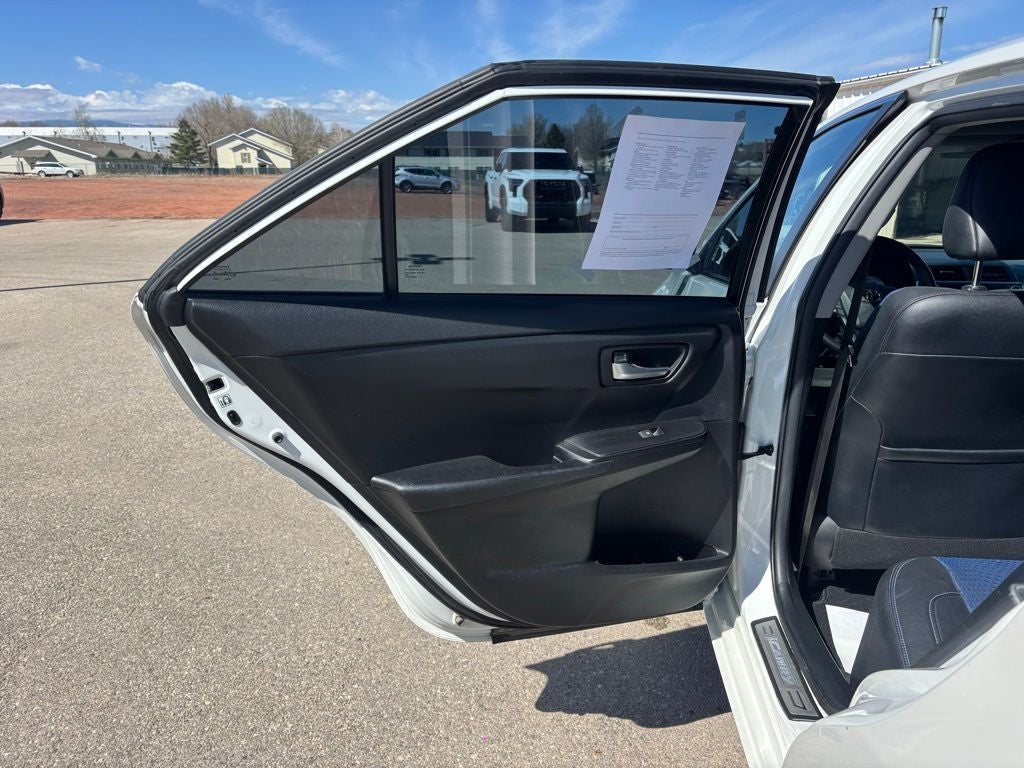 2016 Toyota Camry SE