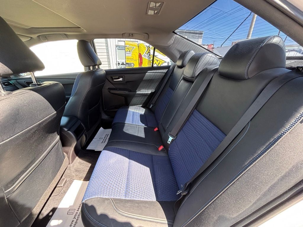 2016 Toyota Camry SE