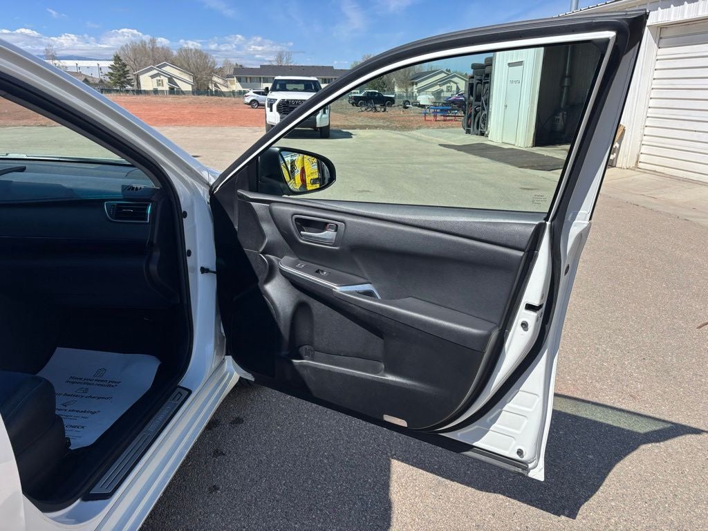 2016 Toyota Camry SE