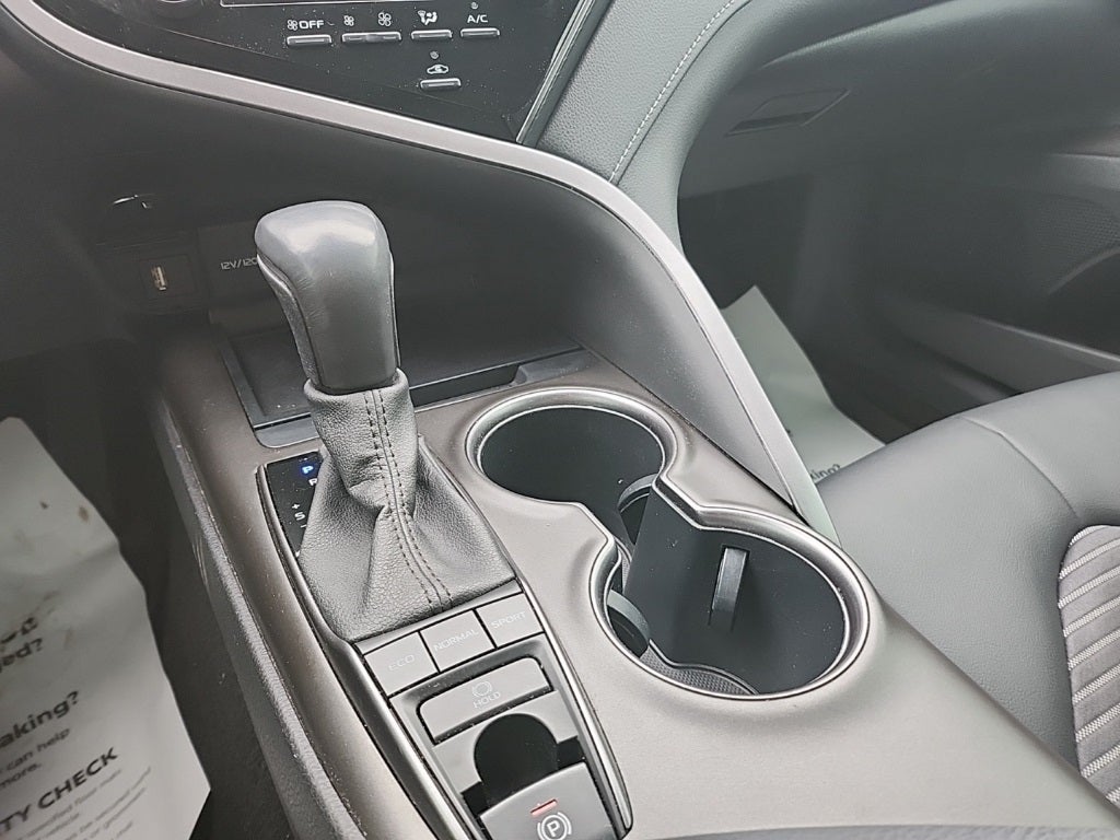 2023 Toyota Camry SE AWD