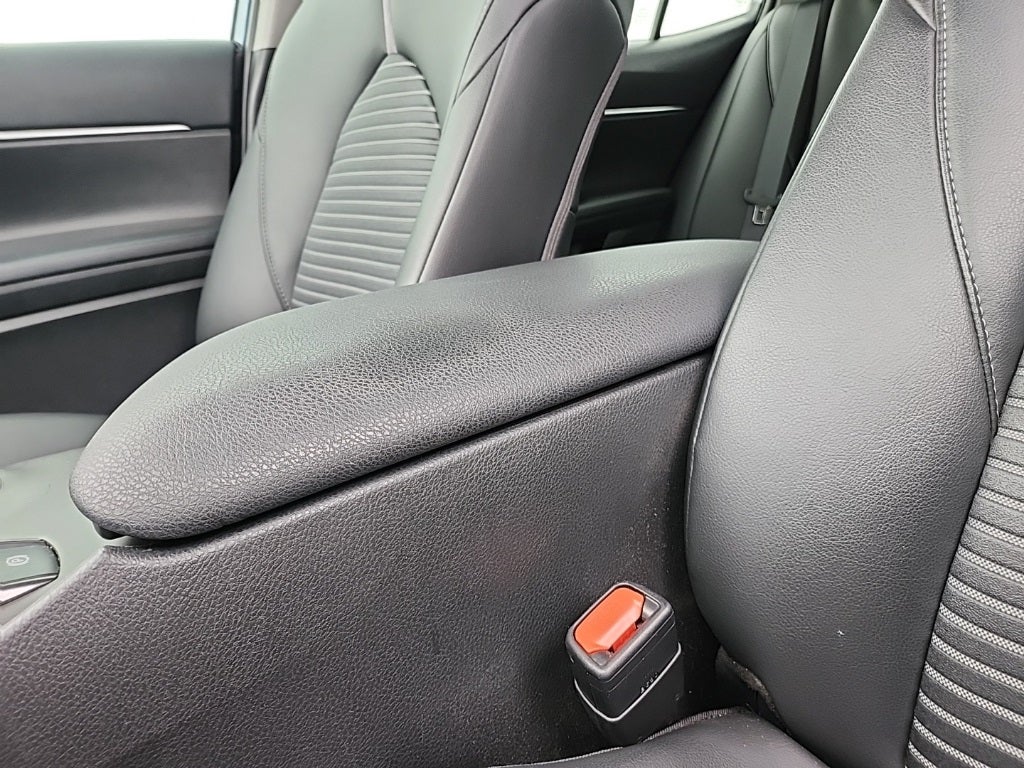 2023 Toyota Camry SE AWD