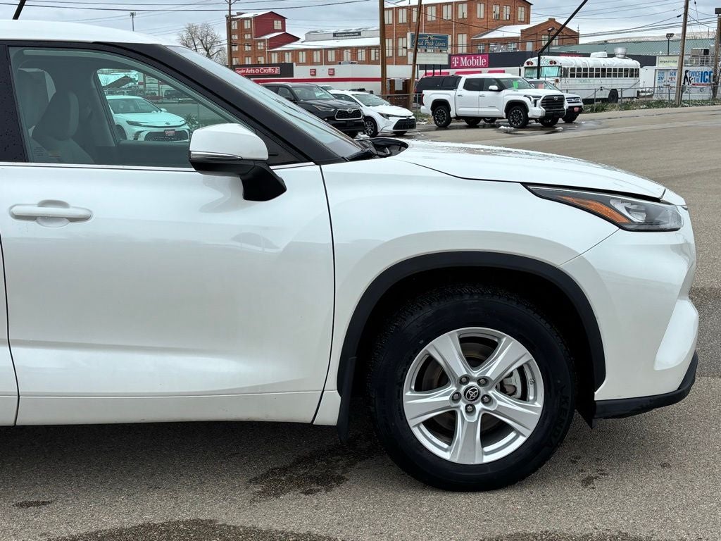 2020 Toyota Highlander LE