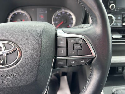 2020 Toyota Highlander LE