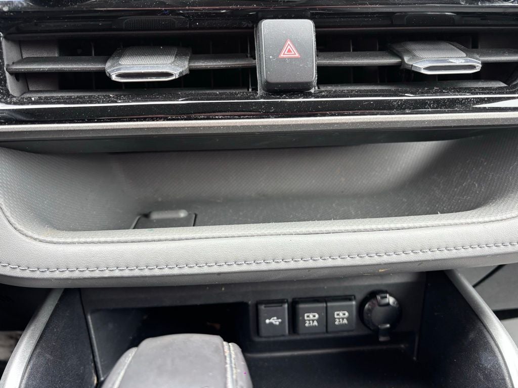 2020 Toyota Highlander LE